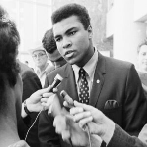 3 Efek Negatif Muhammad Ali Menolak Dikirim Berperang ke Vietnam