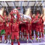 Liverpool Angkat Trofi, Chelsea Lolos ke Liga Champions