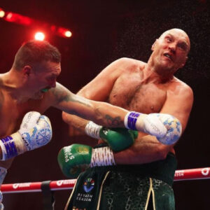 John Fury Bongkar Kesalahan Fatal Tyson Fury Saat Hadapi Oleksandr Usyk