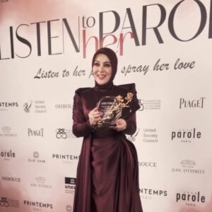 Melenggang di Cannes, Syahrini Raih Penghargaan UNESCO