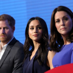Pangeran Harry Desak Meghan Markle Berdamai dengan Kate Middleton
