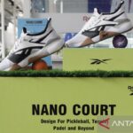 7 perlengkapan wajib bermain padel: Dari raket hingga sepatu khusus
