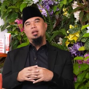 Ahmad Dhani Sebut Pernah Dilempar Remote TV oleh Maia Estianty, Disaksikan El Rumi