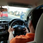 Cara tetap sehat mengatasi rasa lelah saat berkendara seharian 
