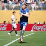 Enam Gol dan 2 Trofi Pemain Terbaik